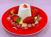 いちごのアイスケーキ